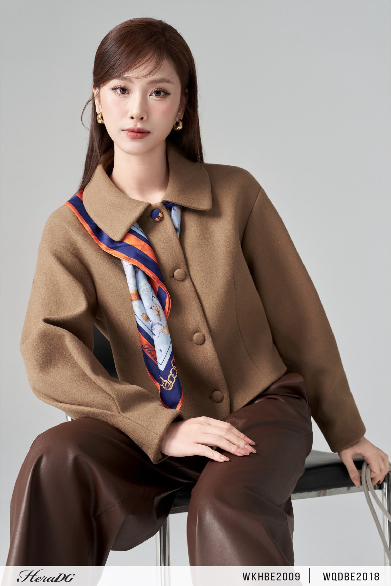 Ảnh của Áo khoác dạ dáng ngắn